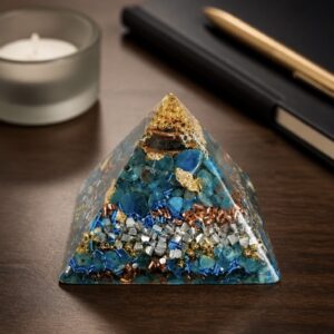 Orgonite pyramide apatite
