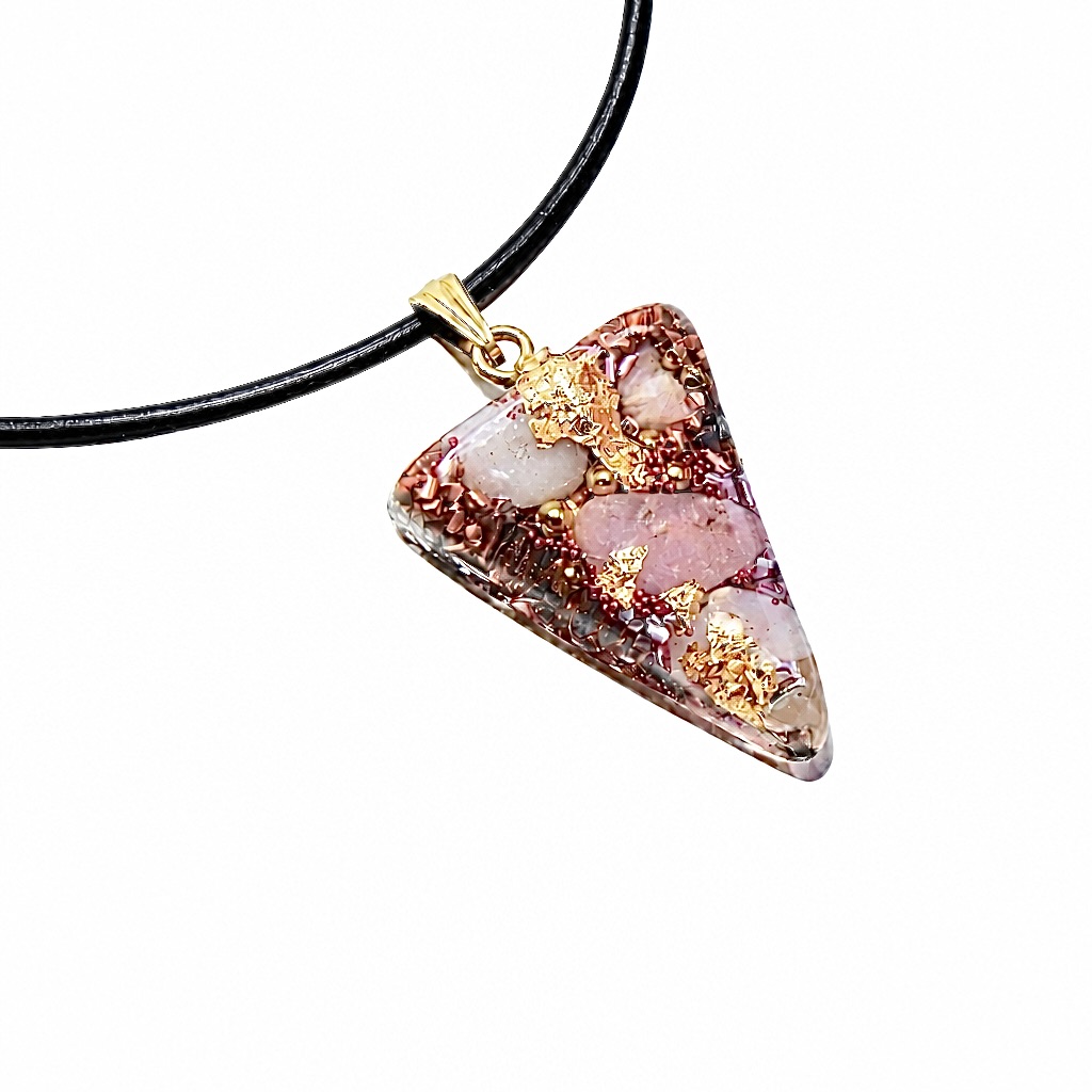 Pendentif orgonite triangle inversé rhodocrosite