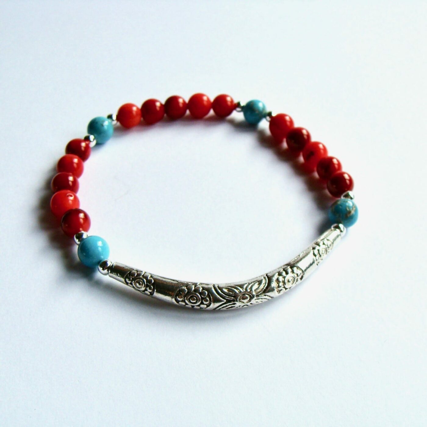 Bracelet ciselé Tibet corail