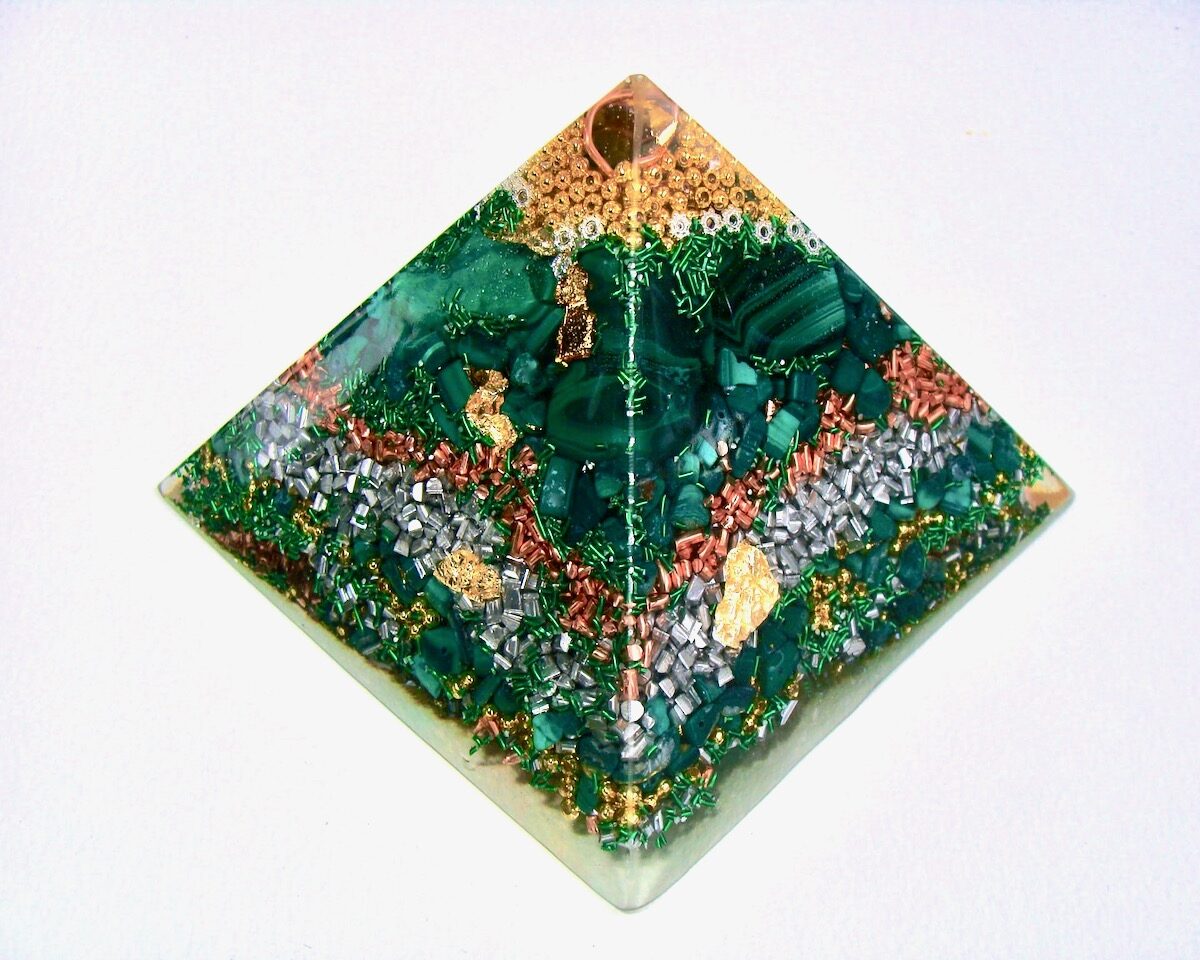 Orgonite pyramide malachite