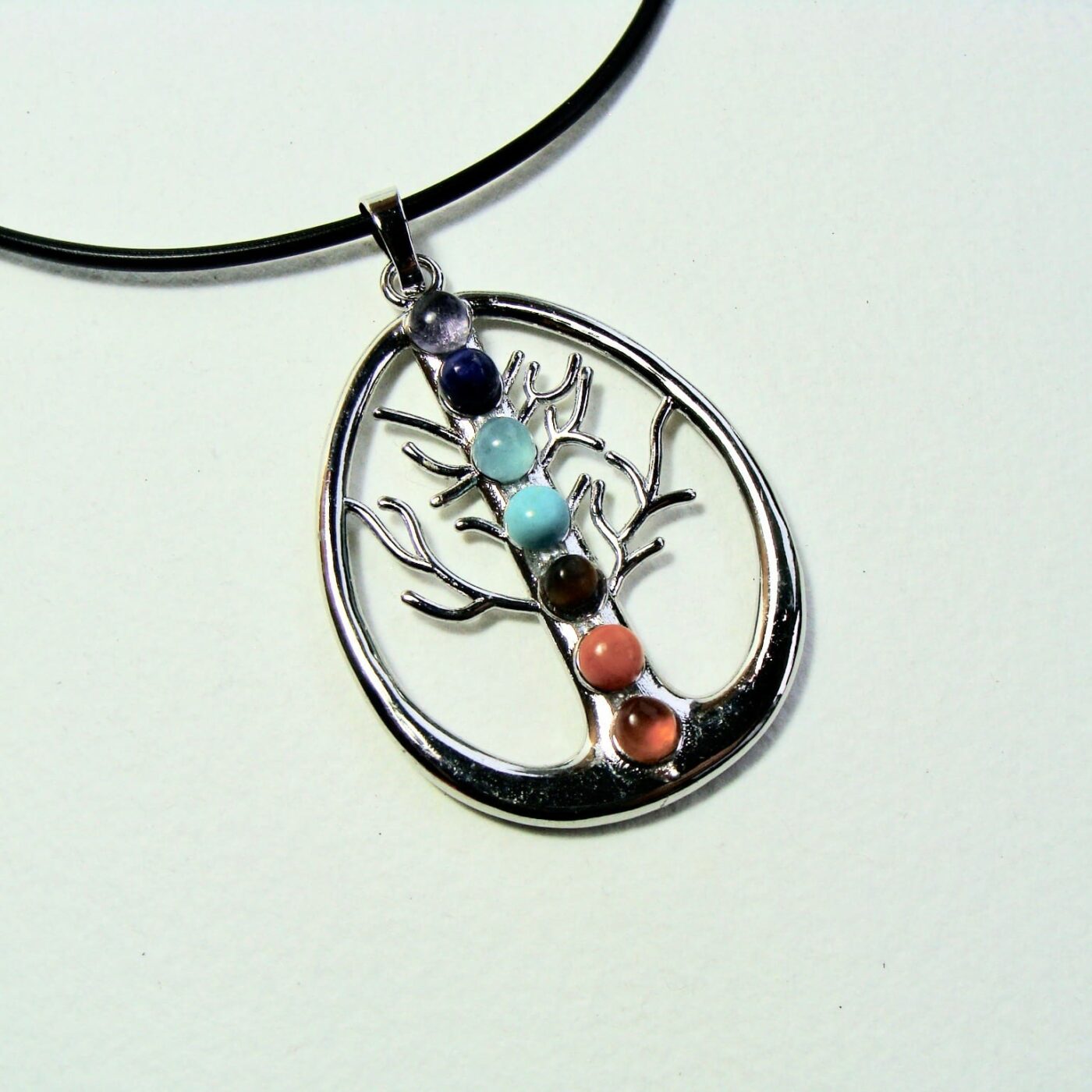 Pendentif oeuf chakras arbre de vie