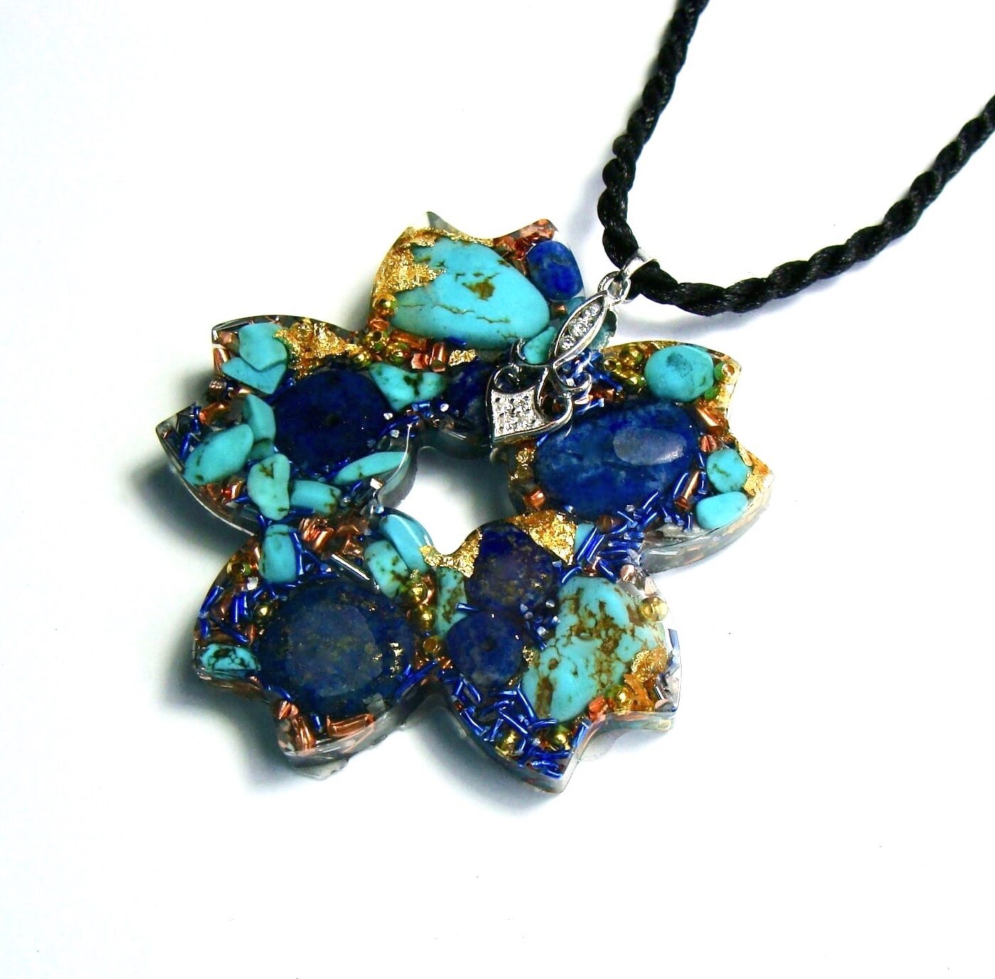Pendentif orgonite fleur lapis-lazuli turquoise