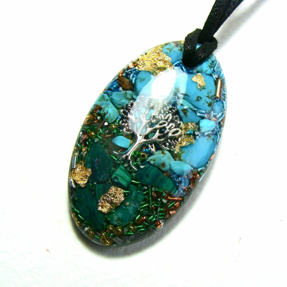Pendentif orgonite galet ovale turquoise malachite arbre