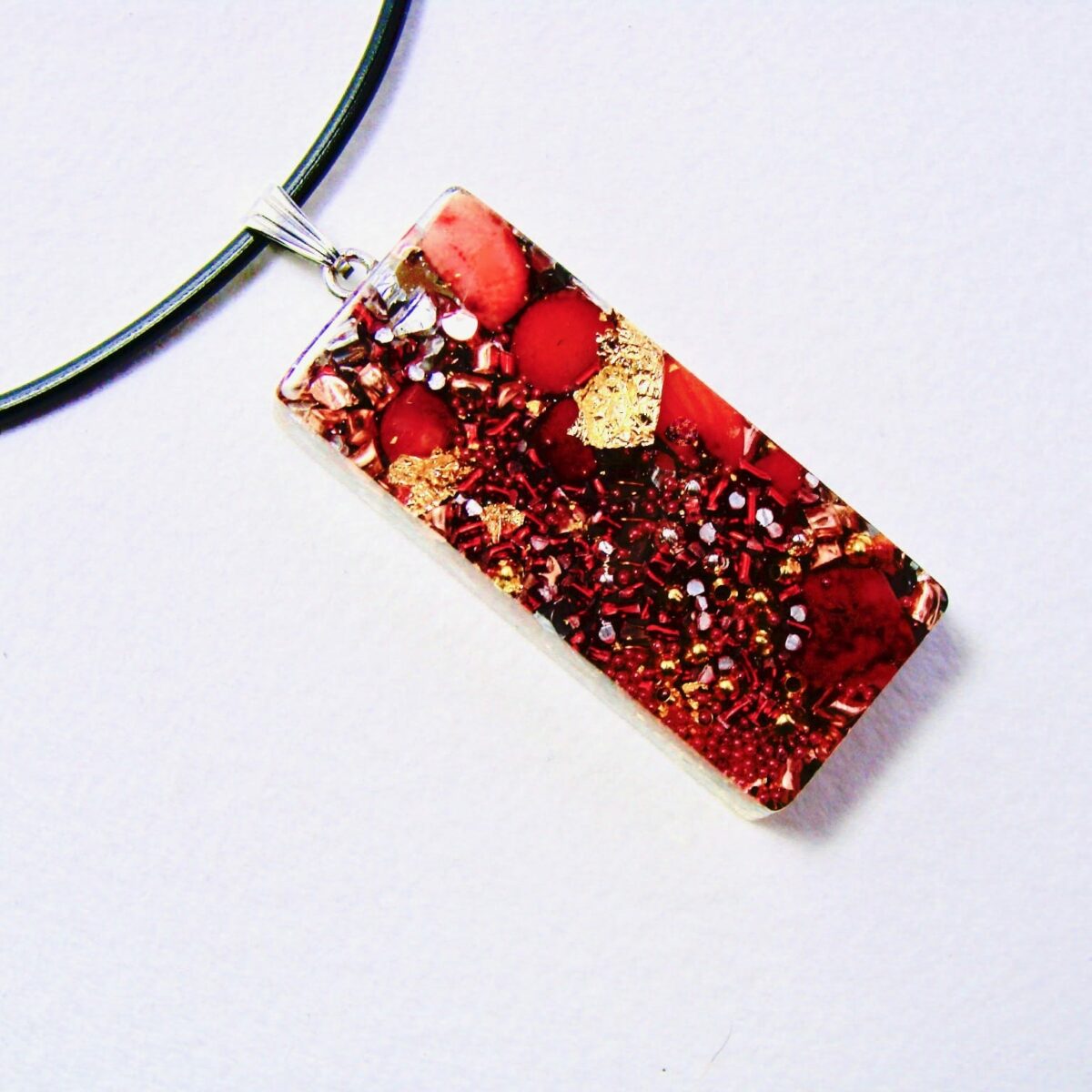 Pendentif orgonite rectangle corail