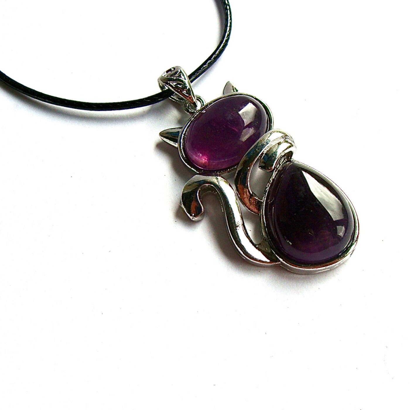 Pendentif chat en pierres naturelles