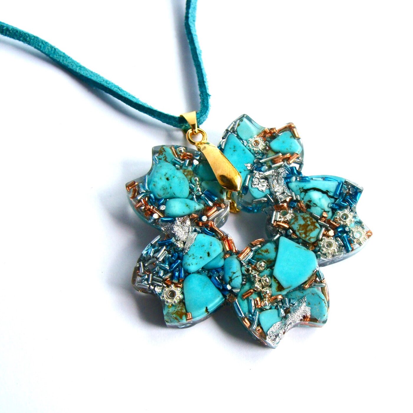 Pendentif orgonite fleur turquoise