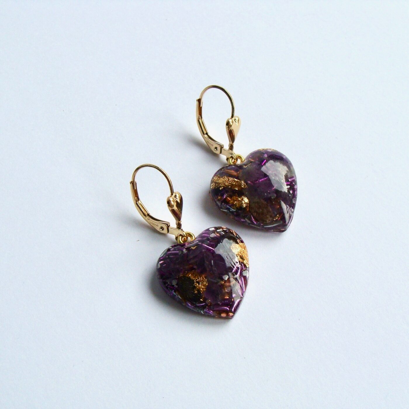 Boucles d'oreilles orgonite coeur améthyste