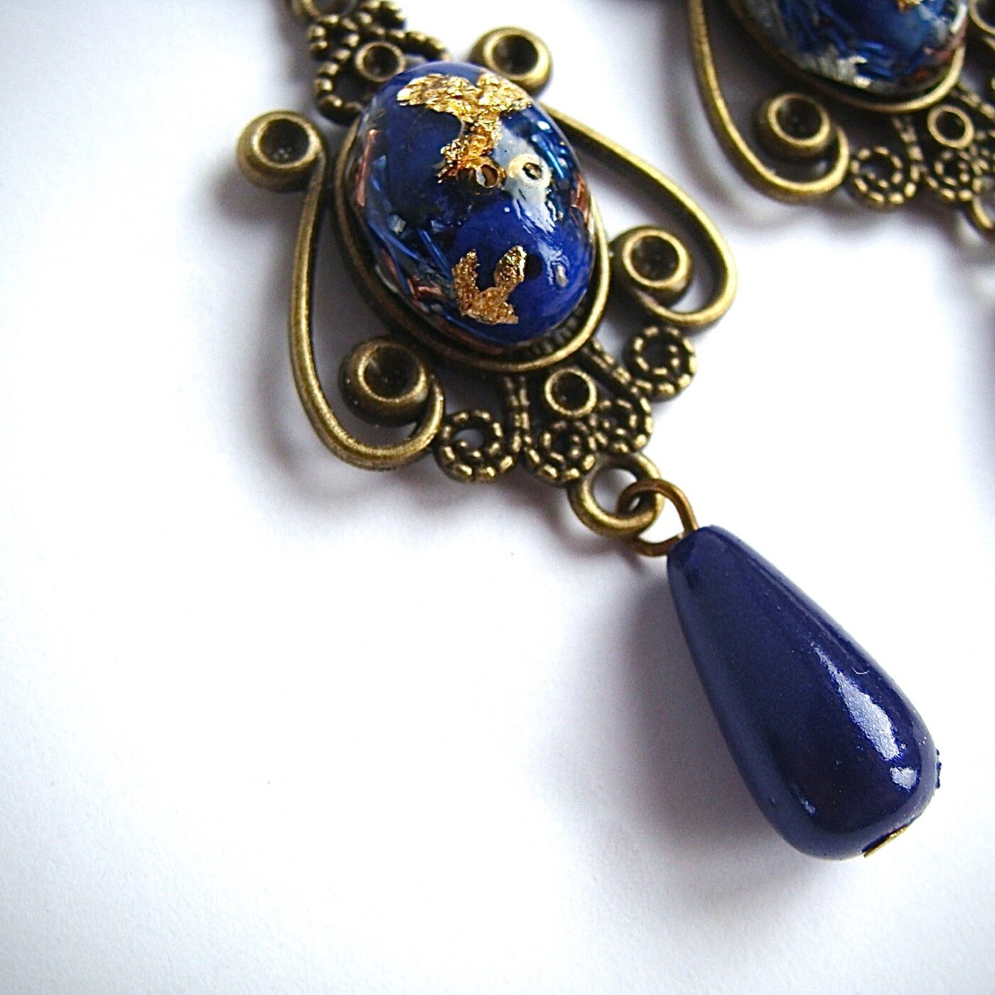 Boucles d'oreilles orgonite rétro lapis lazuli