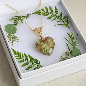 Pendentif orgonite coeur jade new