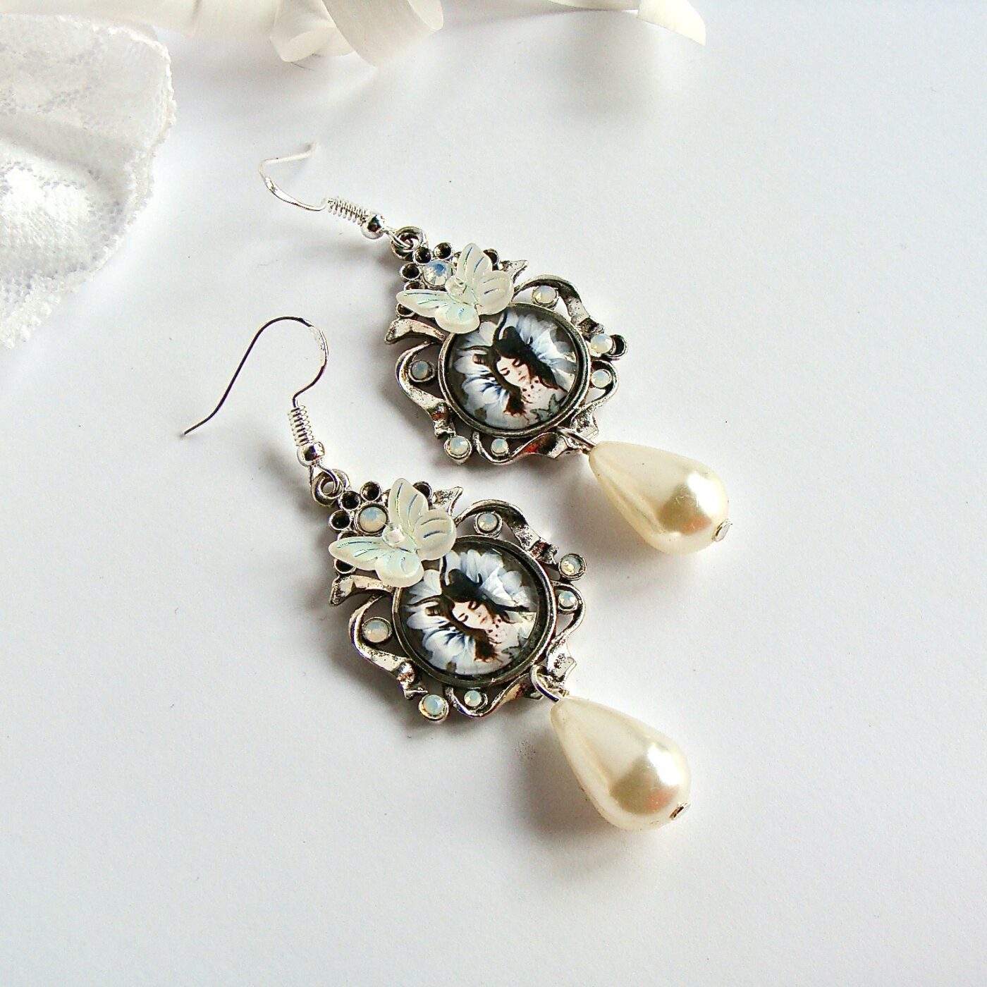 Boucles d'oreilles sérénité papillon argentées