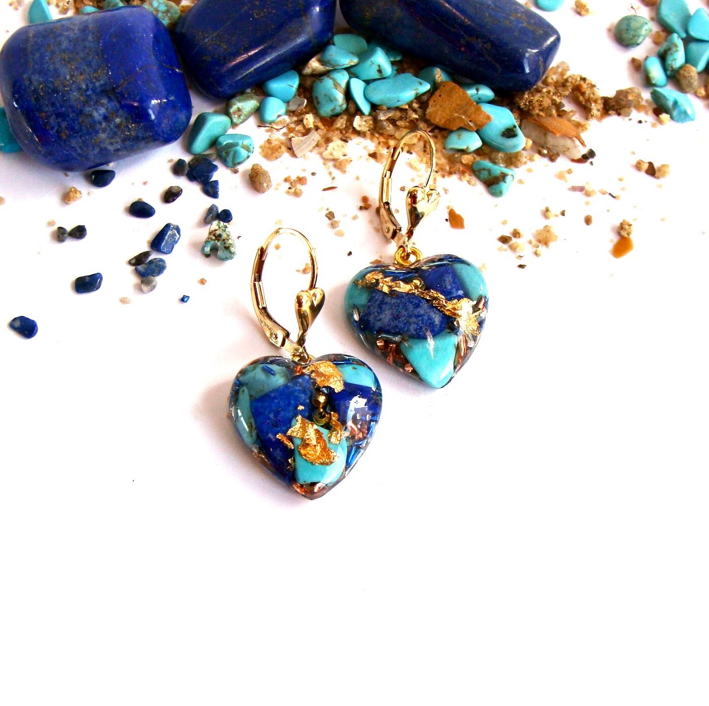 Boucles d'oreilles orgonite coeur lapis turquoise