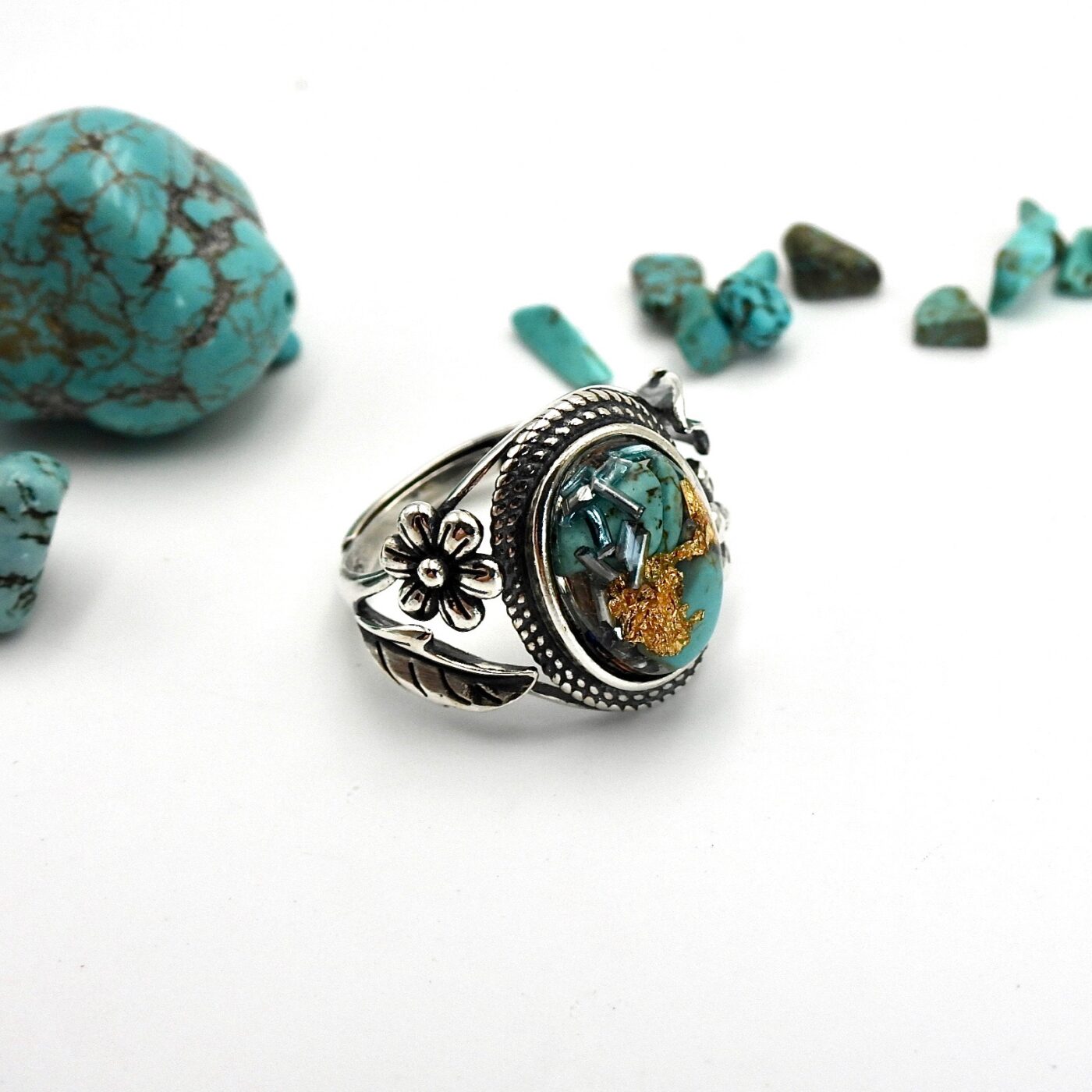 Bague orgonite ovale turquoise fleur
