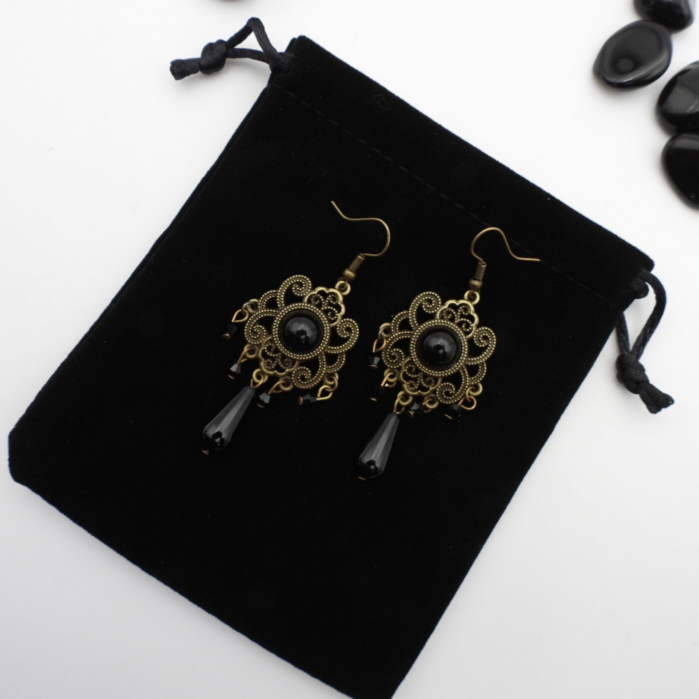 Boucles d'oreilles rétro en obsidienne