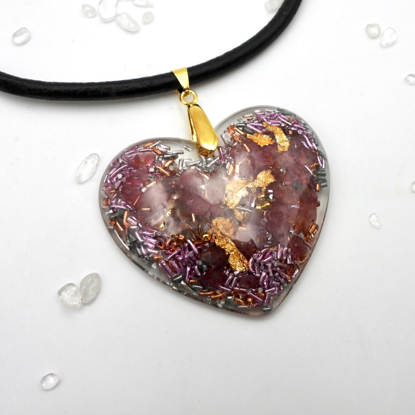 Galet orgonite coeur tourmaline rose