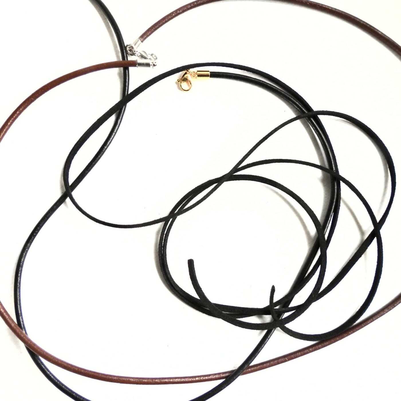 Cordons pour les pendentifs