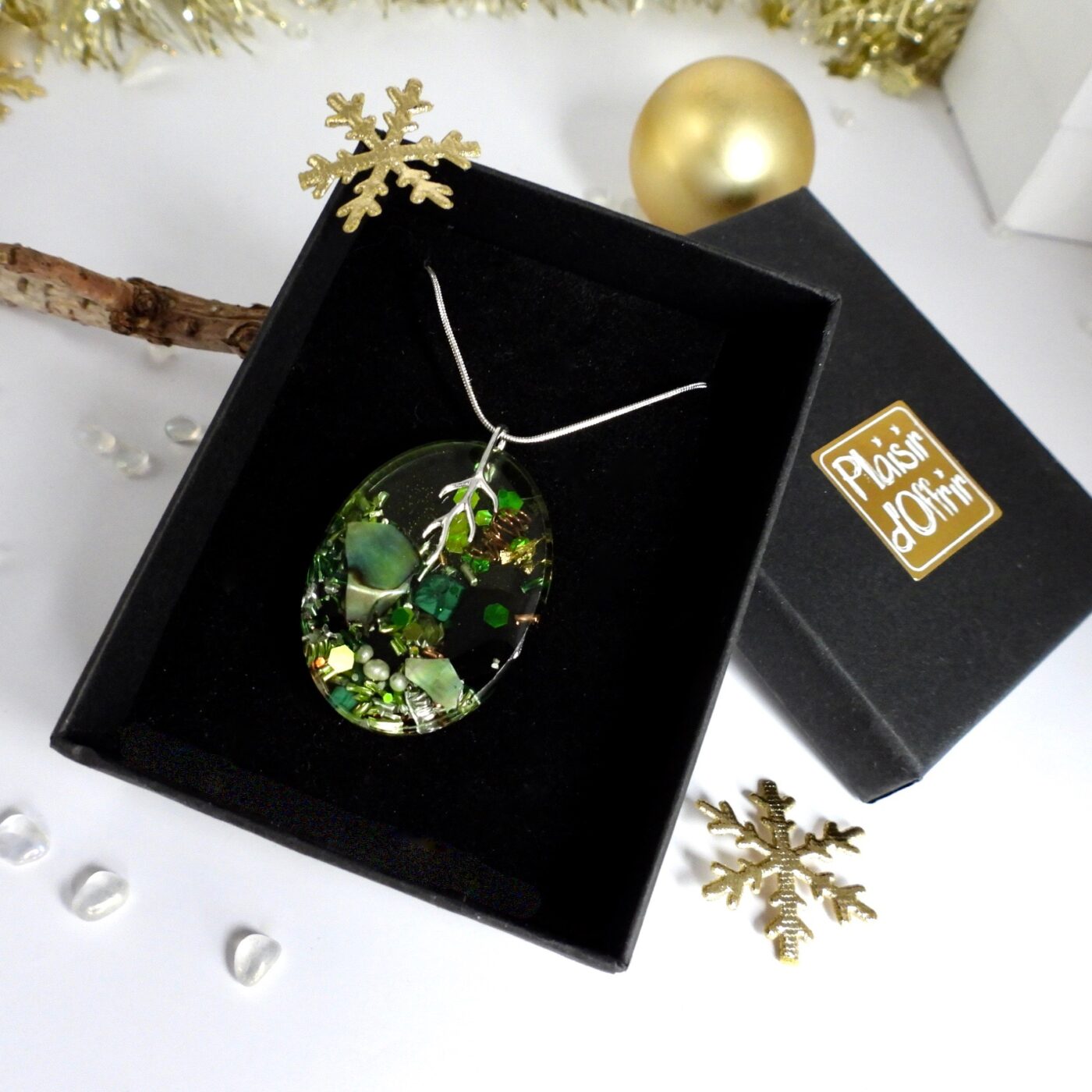 Pendentif orgonite ovale Humanité