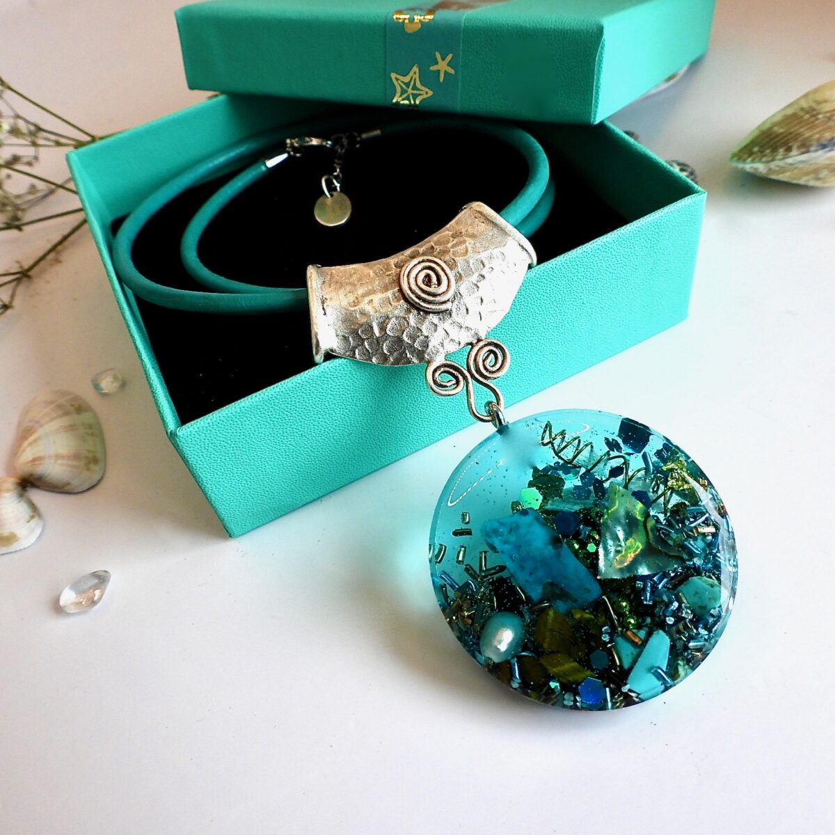 Pendentif orgonite rond Océan ethnique