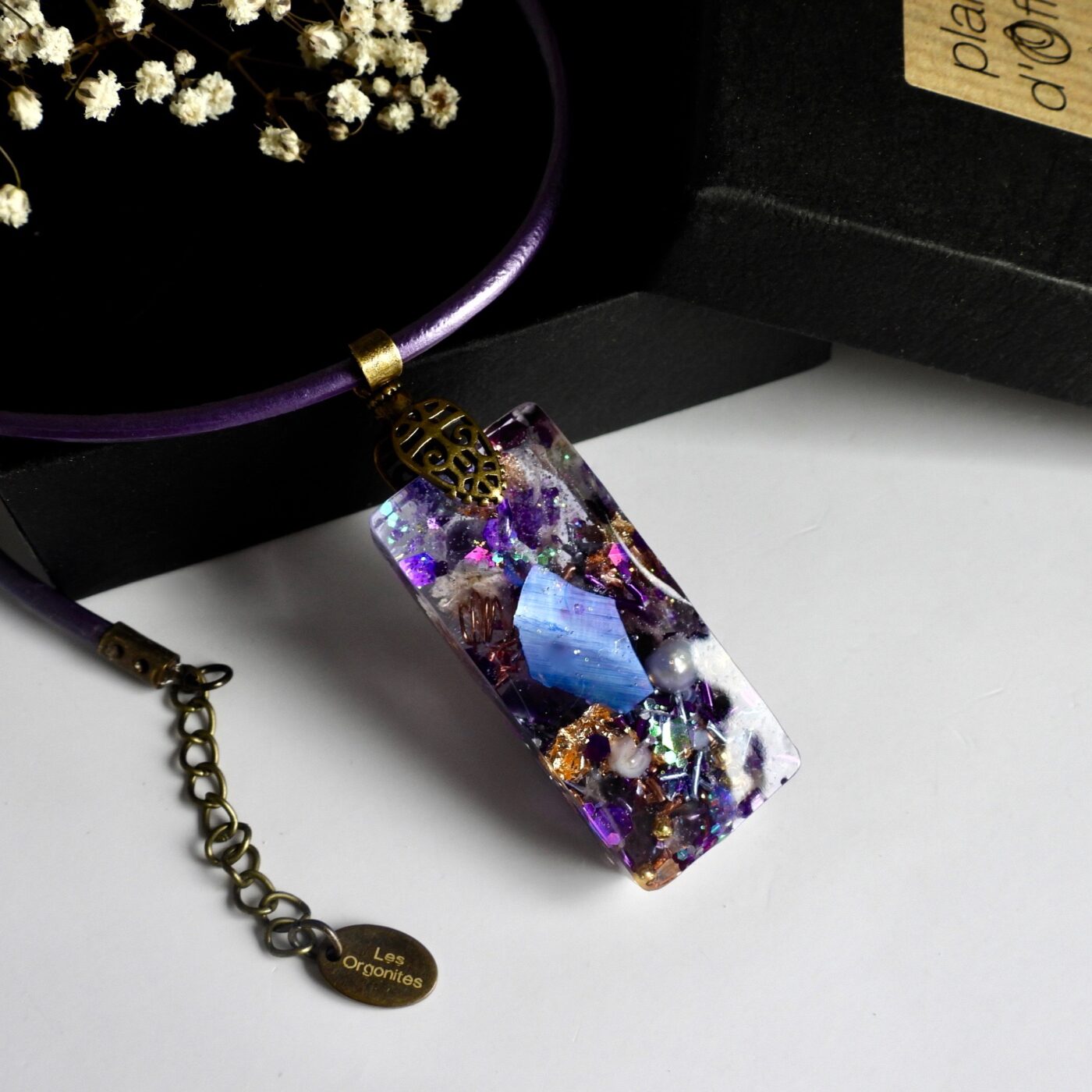 Pendentif orgonite rectangle Printemps Mauve