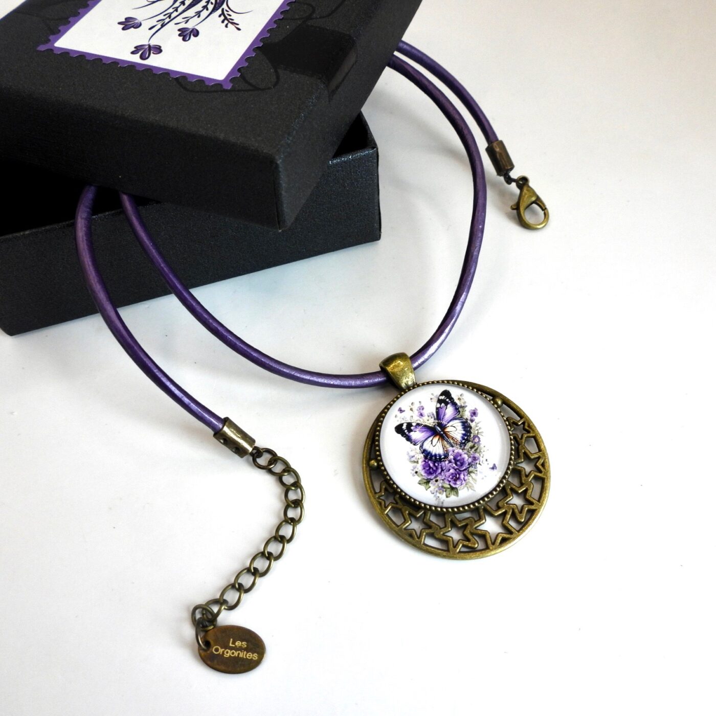 Collier Printemps Mauve papillon