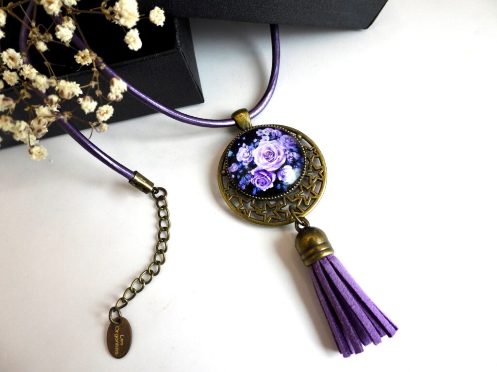 Collier Printemps Mauve Roses