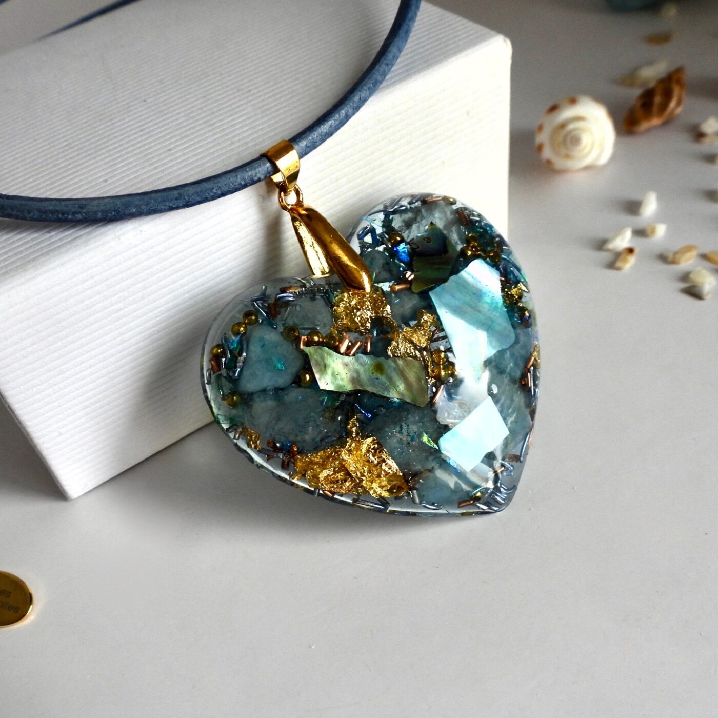 Pendentif galet coeur Douceur Marine