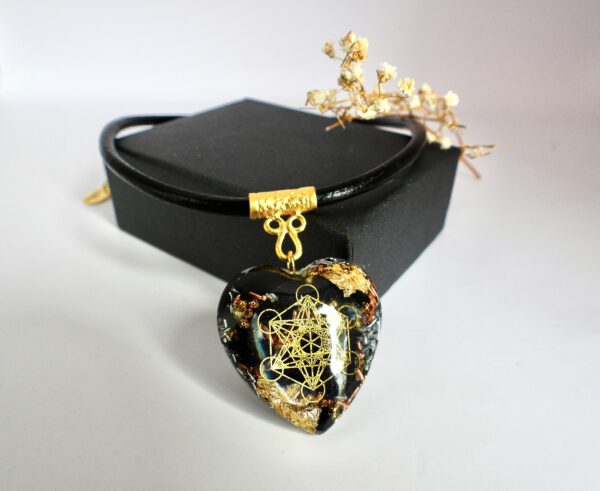 Pendentif orgonite coeur new shungite Métatron