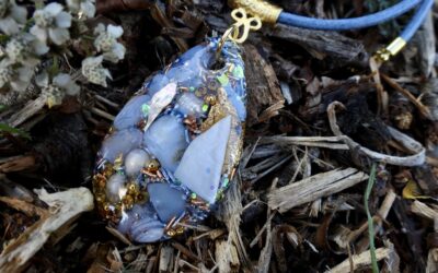 Les pierres | la Calcedoine Bleue