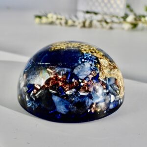 Orgonite demi-sphère sodalite