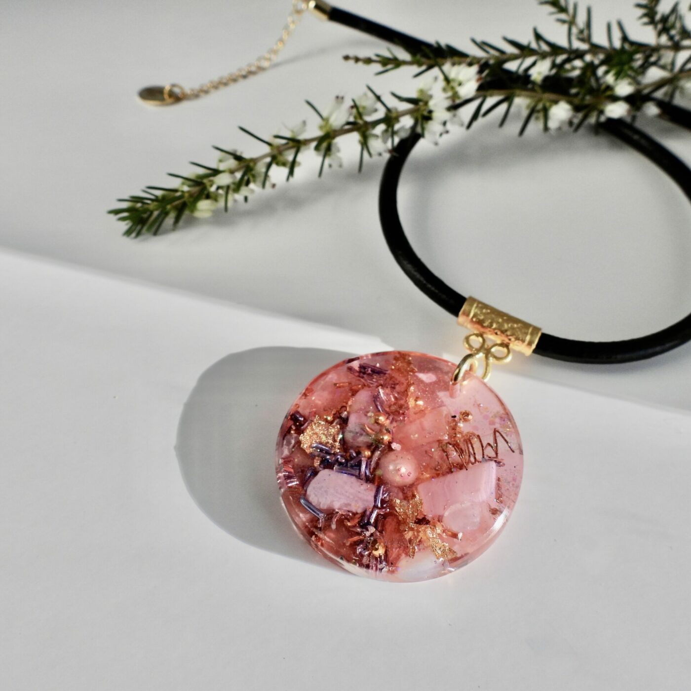 Pendentif orgonite rond Rosée