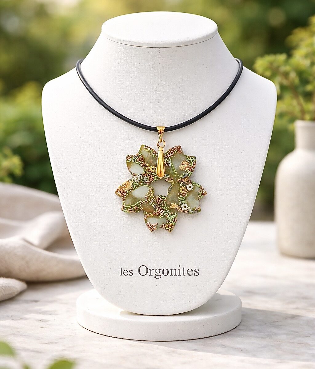 Pendentif orgonite fleur jade