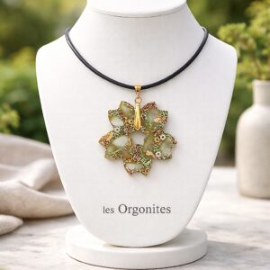 Pendentif orgonite fleur jade