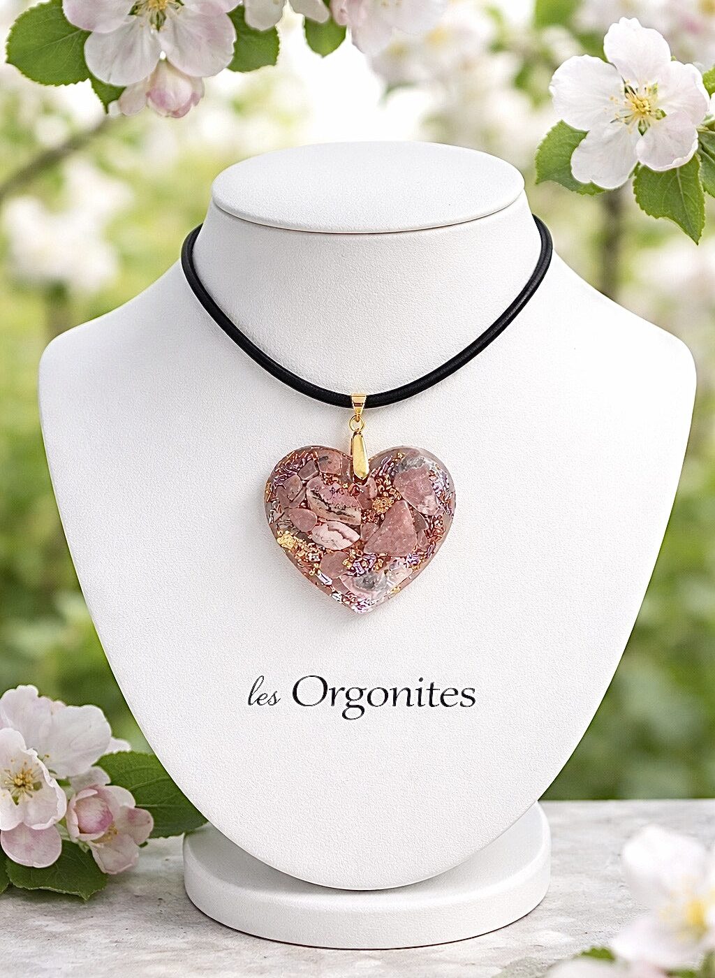 Pendentif orgonite galet coeur rhodocrosite