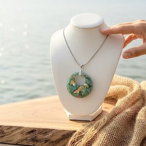 Pendentif galet percé Amazonite