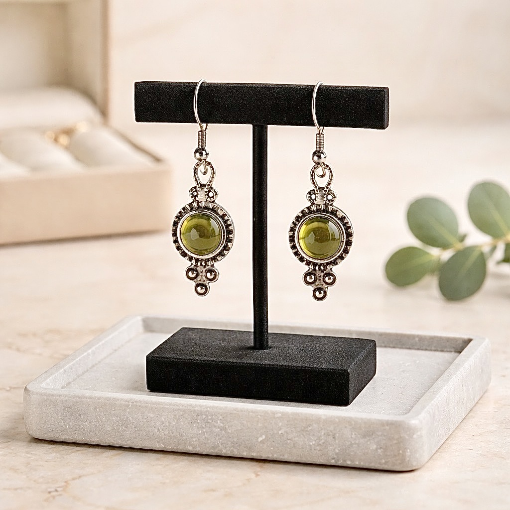 Petites boucles d'oreilles vintage